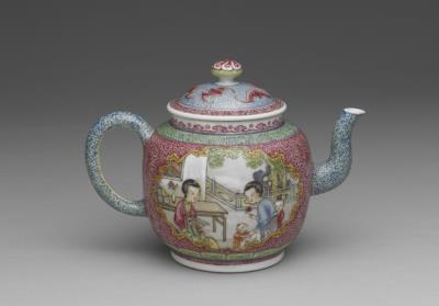 图片[2]-A pair of teapots with four scenes of talented ladies in fa-lang-ts’ai enamels, Ch’ien-lung period (1736-1795), Ch’ing dynasty-China Archive